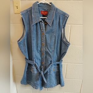Venezia Jeans - Vest Jacket - Collard, 2 Pockets, Button Front, Belted, 18/20.